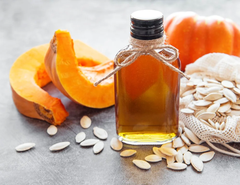 Pumpkin seed oil for treating UTI